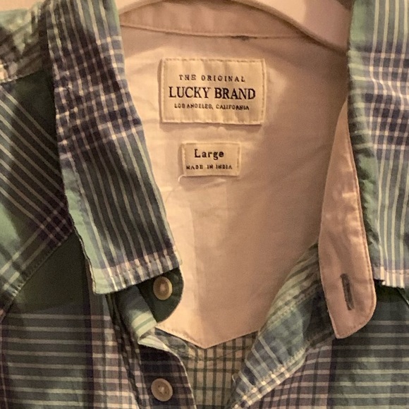 Button down - Picture 2 of 2